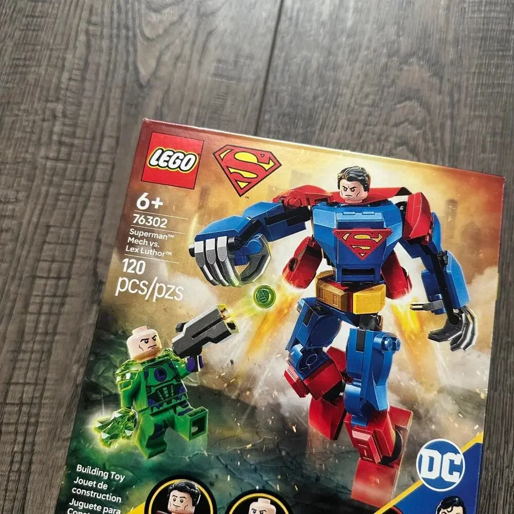 Retired 2025 Lego DC Superman Lex Luthor Set 76302
